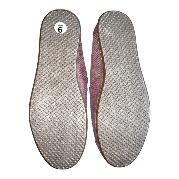 TOMS Womens Slip On Flats Pink Micro Corduroy Sz 6 - Picture 11 of 11
